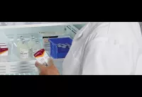 Almacenamiento en el refrigerador de vacunas